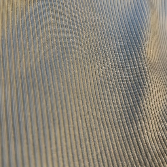 Women’s tank - Picture 2 of 3